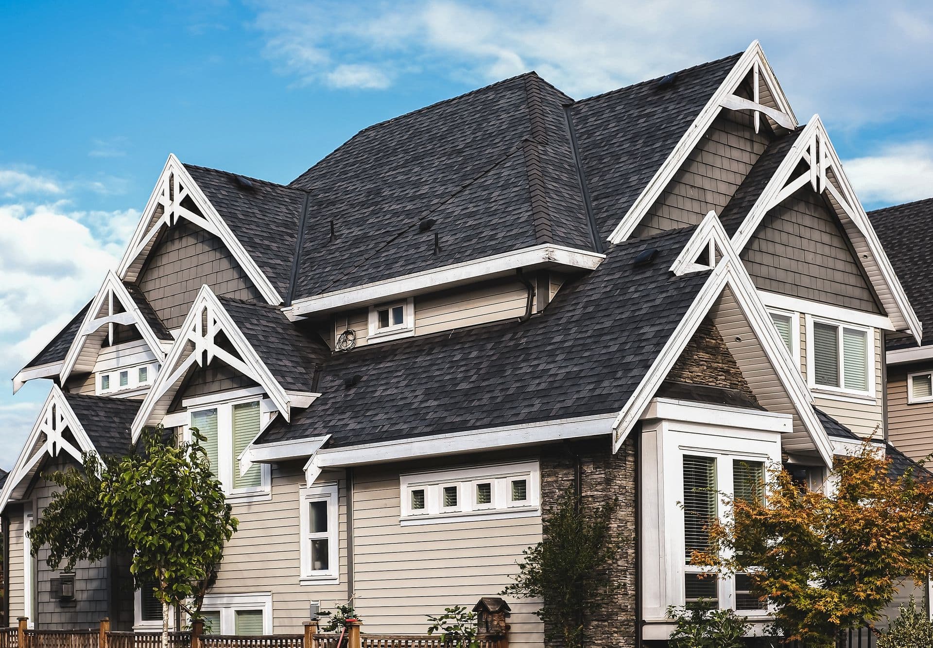 Houses-With-Shingle-Roof-Again